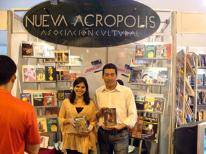 X Feria Internacional del Libro en Santa Cruz (Bolivia). Presencia de la editorial de Nueva Acrópolis.